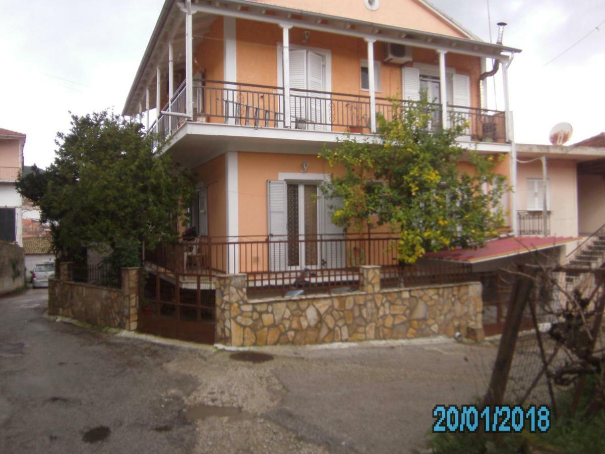 George'S House Apartman Ágios Matthaíos Kültér fotó